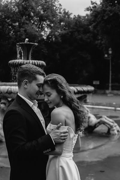 Fotógrafo de casamento Kristina Aleksandrova (alexandr0va). Foto de 17 de outubro 2019