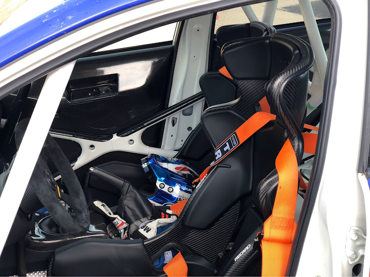 zo_brzさんが投稿したスバル・SUBARU・レカロ・ラリー・WRXSTIに関するカスタム事例の投稿画像1枚目