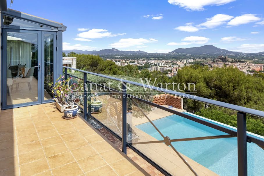 Vente villa 5 pièces 192 m² à La garde (83130), 890 000 €