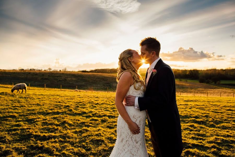 Fotografo di matrimoni Emily (emilylittlephoto). Foto del 2 luglio 2019