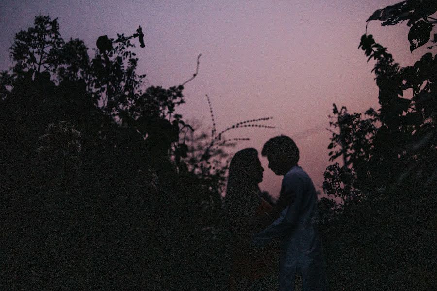 Fotógrafo de casamento Sanjoy Mitra (sanjoymitra). Foto de 25 de junho 2022