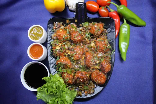 Veg Manchurian Dry (6 Pcs) [DOTD]