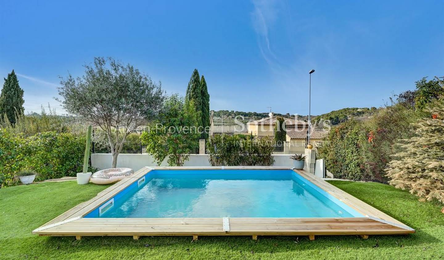 House with pool and garden Aix-en-Provence