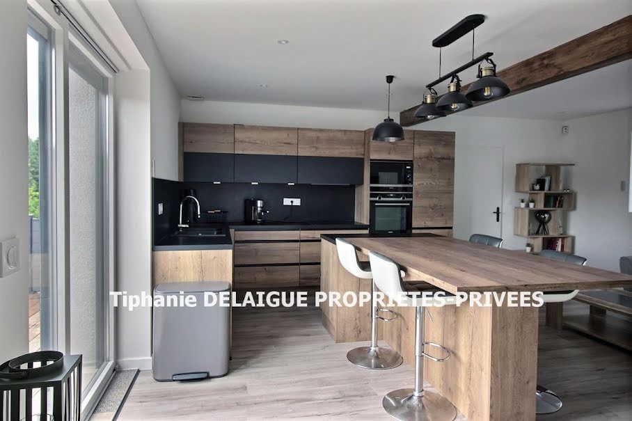 Vente maison 14 pièces 205.41 m² à Saint-Etienne (42000), 375 000 €