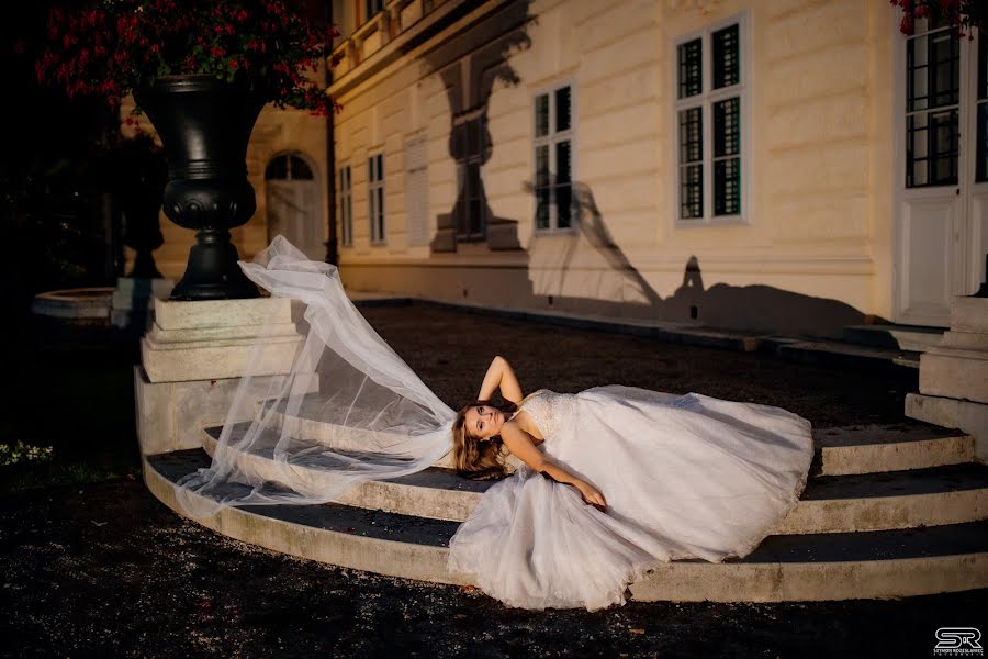 Fotógrafo de casamento Szymon Rozesłaniec (srfoto). Foto de 8 de outubro 2022