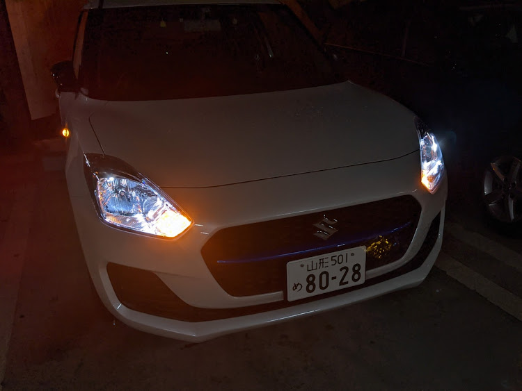 スイフトのDIY・LEDバルブ交換・IPF・ヴァレンティ・フルLED仕様に関するカスタム事例の投稿画像2枚目