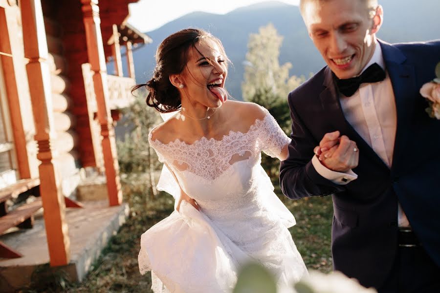 Fotografo di matrimoni Yuliya Vlasenko (vlasenkoyulia). Foto del 7 novembre 2017