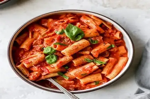 Veg Red Creamy Pasta