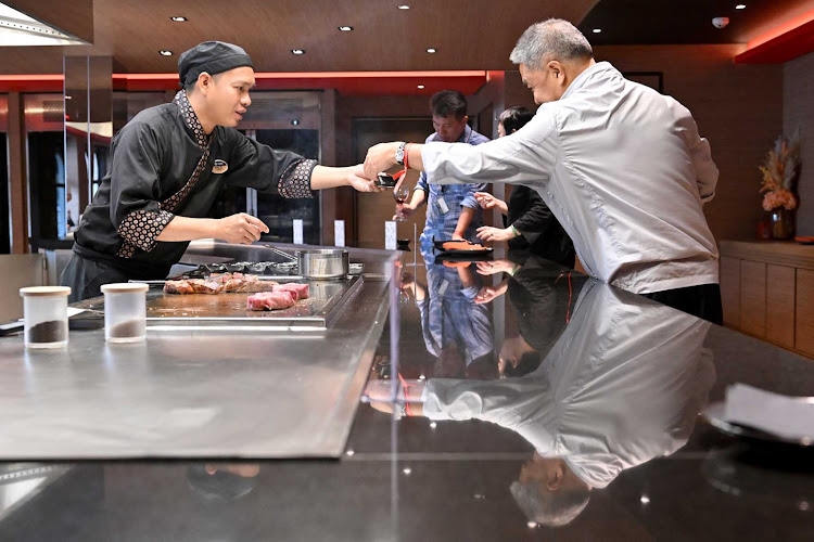 You’re in for visual entertainment to go with your Asian cuisine at Kaito Teppanyaki. 