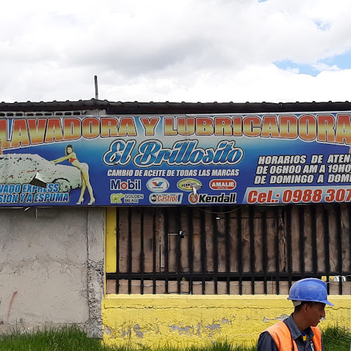 Lavadora Y Lubricadora El Brillosito - Servicio de lavado de coches