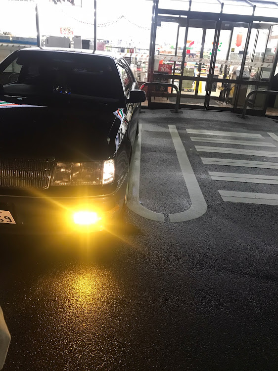 クラウンセダンの秋田・クラウン・車高調・フォロワーさんありがとう！に関するカスタム事例の投稿画像1枚目