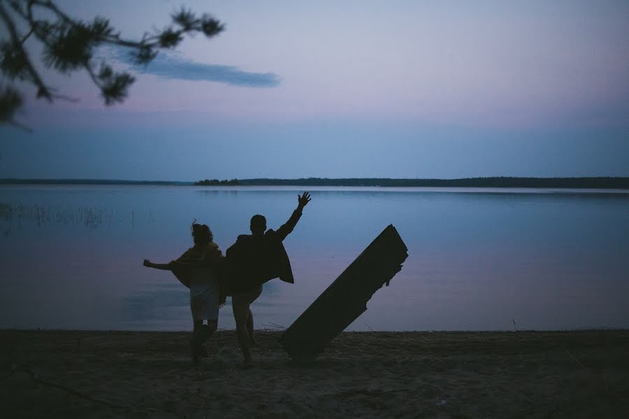 Fotógrafo de casamento Evgeniy Tarasov (evgenytarasov). Foto de 28 de julho 2015