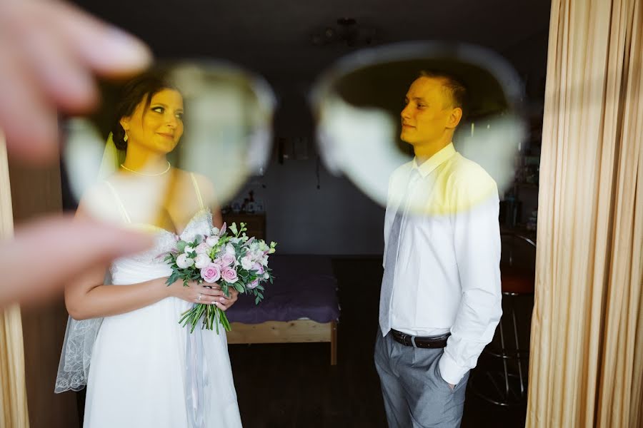 Fotógrafo de bodas Anton Bakaryuk (bakaruk). Foto del 4 de marzo 2020