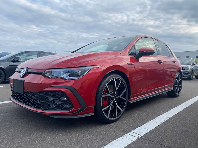 ゴルフGTIのT-Factory・golf7 gti clubsport・クリスマスプレゼント・冬仕様になりました・GOLF7gtiに関するカスタム事例の投稿画像2枚目