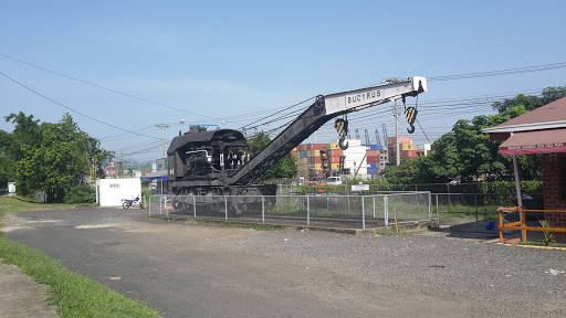 Oldest Crane Panama Canal