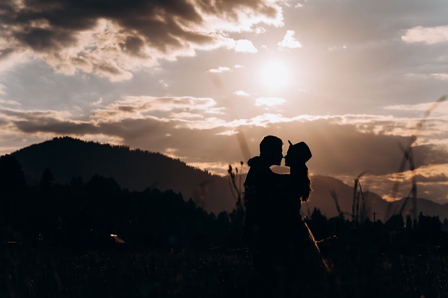 Wedding photographer Petru Brustureanu (petrubrustureanu). Photo of 18 August 2023