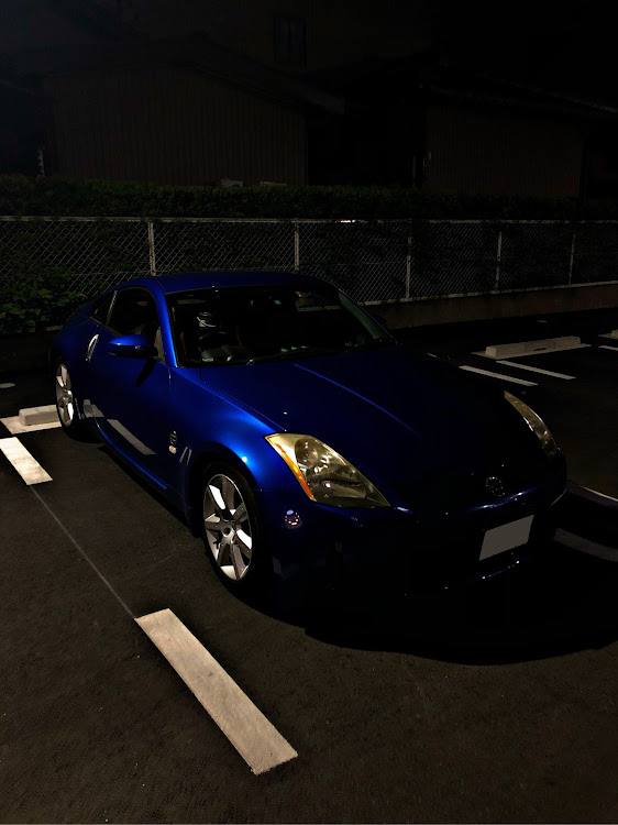 フェアレディZの夜のコンビニ・マイフェアレディ・tueＺday・Z33に関するカスタム事例の投稿画像1枚目