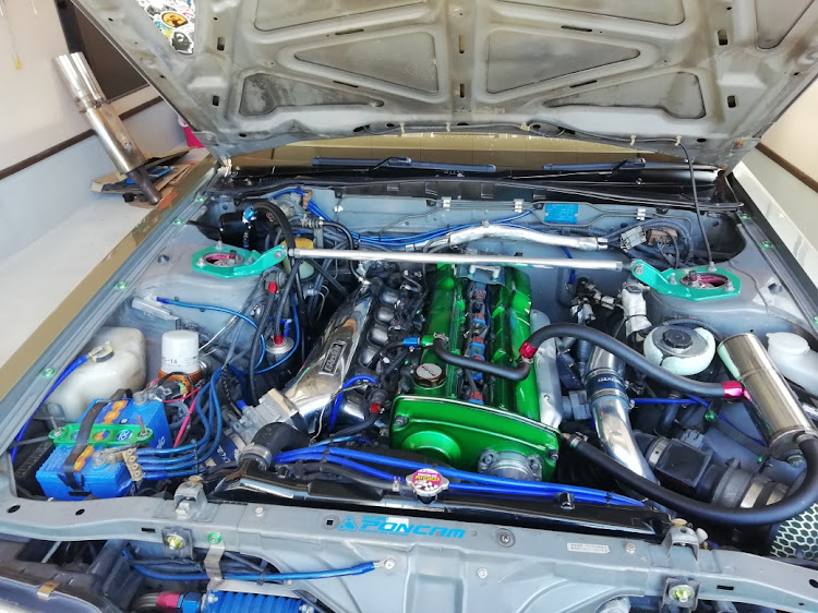 スカイラインのDIY・メンテナンス・燃料ホース交換・R31に関するカスタム事例の投稿画像1枚目
