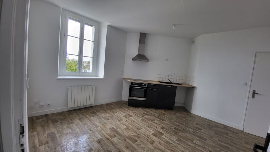 Location  appartement 2 pièces 37.9 m² à Fougeres (35300), 560 €