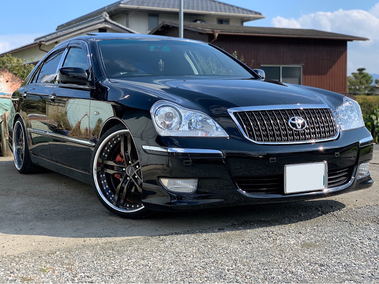 クラウンマジェスタの2019ベストショットに関するカスタム事例の投稿画像1枚目