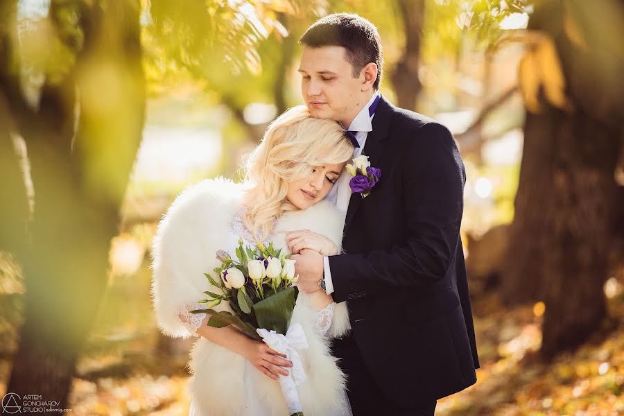Wedding photographer Artem Goncharov (odinmig). Photo of 21 October 2013