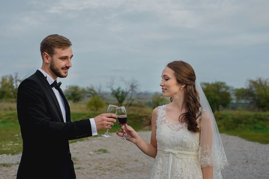 Fotografo di matrimoni Gulgena Davydova (gulgena). Foto del 11 febbraio 2016