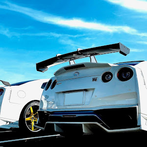 NISSAN GT-R R35