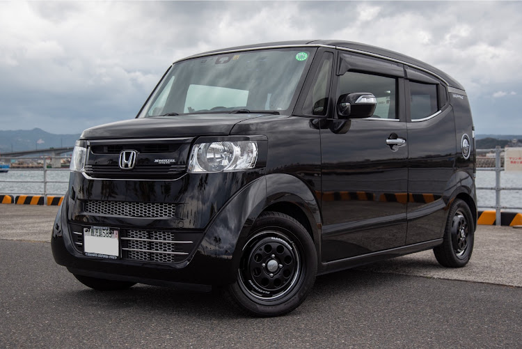 Nボックススラッシュのホイール交換・MID・Blackmoon Edition・N/on・いつかはピックアップに関するカスタム事例の投稿画像5枚目