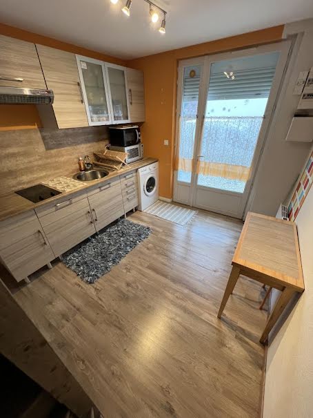 Location meublée appartement 2 pièces 51 m² à Amilly (45200), 486 €