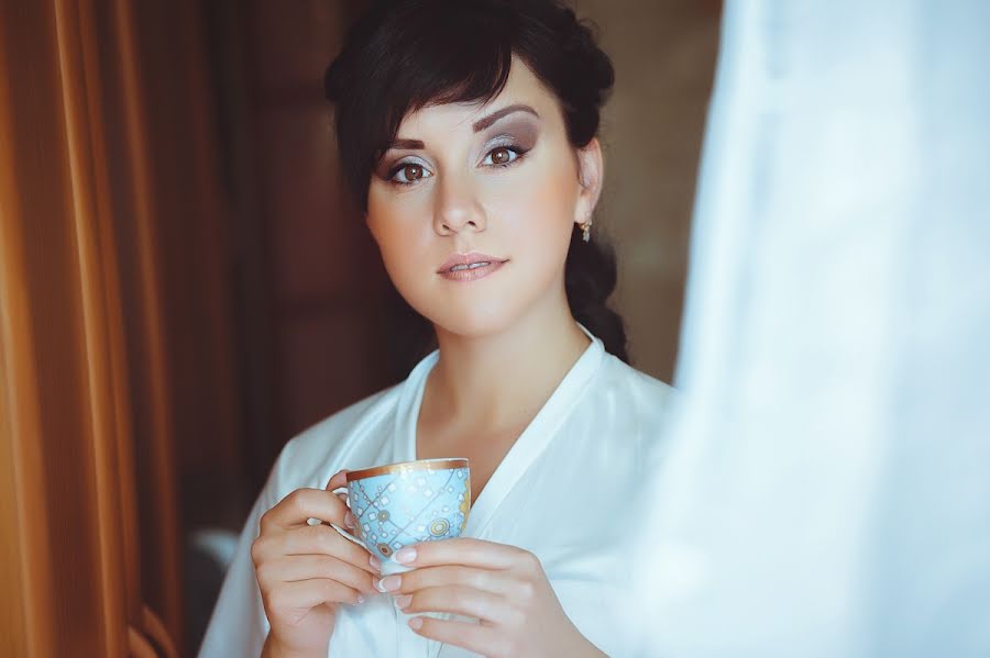 Wedding photographer Aleksandr Saribekyan (alexsaribekyan). Photo of 26 May 2013