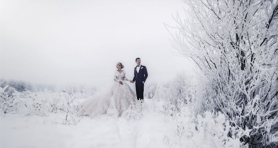 婚礼摄影师Valeriya Vartanova（vart）。2019 2月11日的照片