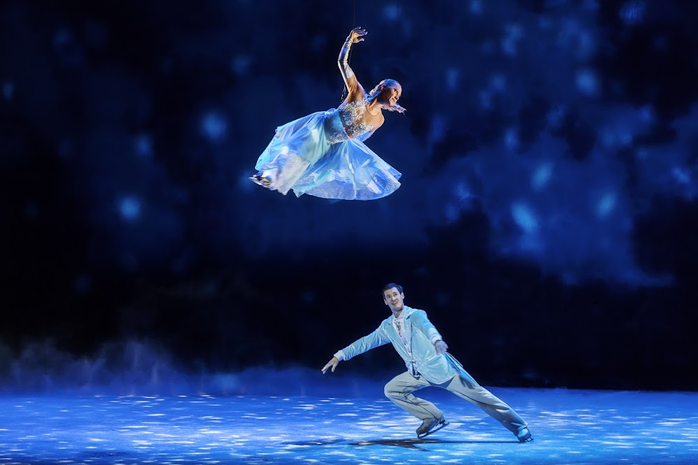 REVIEW Cinderella on Ice