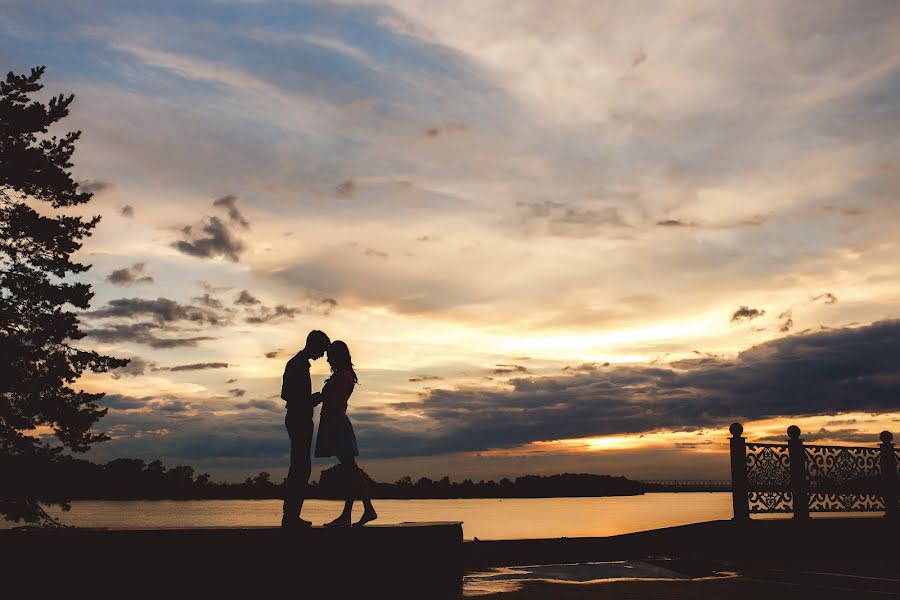 Fotografo di matrimoni Abzal Shomitov (abzal). Foto del 28 agosto 2017