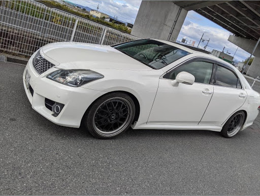 クラウンアスリート Grs0のホイール交換 車高調整 0系クラウン クラウンアスリート ブリッツ車高調に関するカスタム メンテナンスの投稿画像 車のカスタム情報はcartune