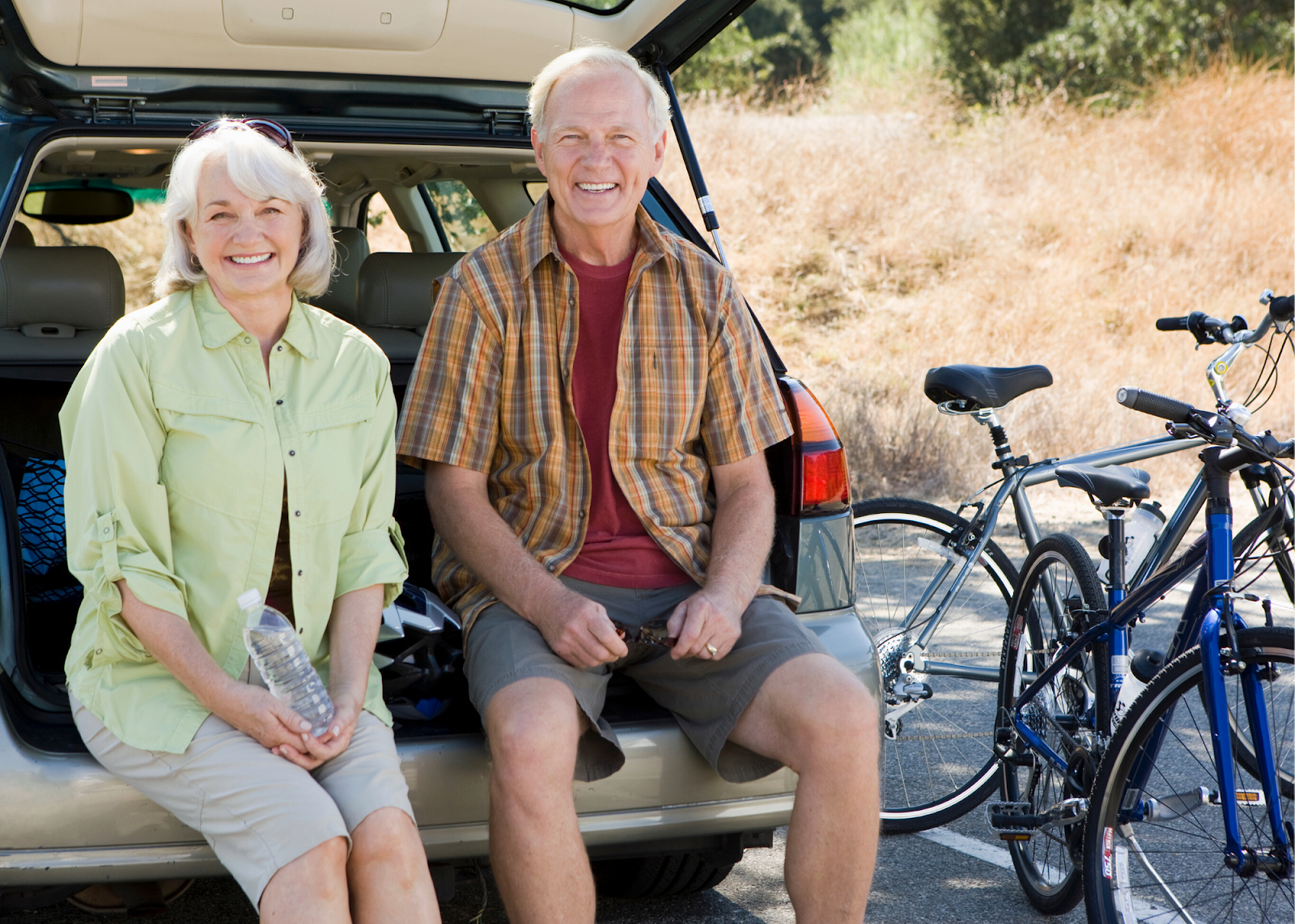 Active couple biking in Utah to reduce orthopedic pain