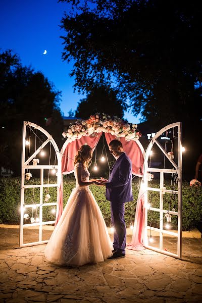 Fotógrafo de casamento Vitaliy Zdrok (devilsplinter). Foto de 8 de agosto 2019