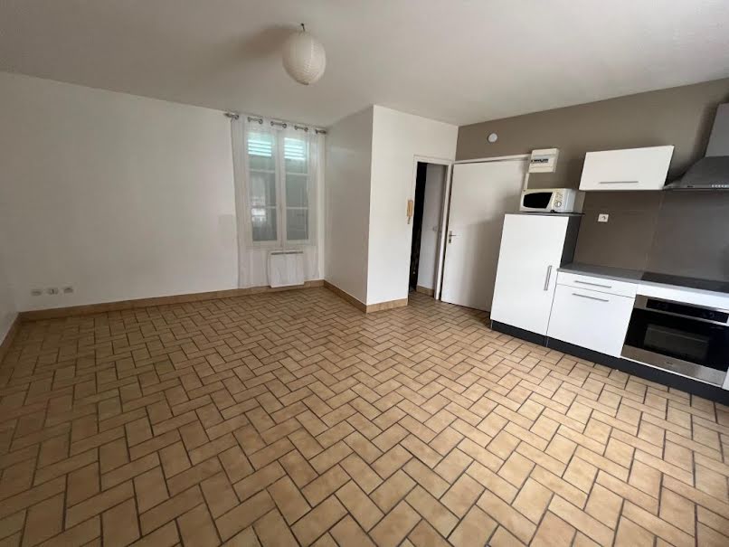 Location  appartement 1 pièce 23 m² à Triel-sur-Seine (78510), 600 €