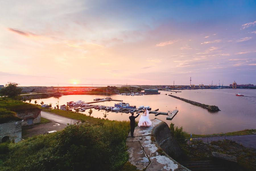 Wedding photographer Andrey Vasiliskov (dron285). Photo of 10 October 2014