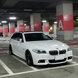 523i Touring M-Sport