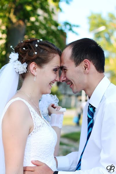 Fotógrafo de casamento Olga Myachikova (psvek). Foto de 27 de fevereiro 2015