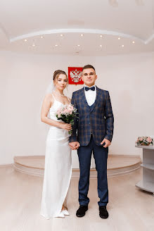 Wedding photographer Lyubov Isakova (lubovisakova). Photo of 18 November 2022