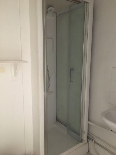 Location  appartement 1 pièce 19 m² à Paris 9ème (75009), 880 €