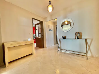 appartement à Cannes la bocca (06)