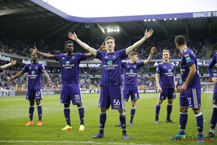 Lovende woorden over Anderlecht-youngster: "Als hij progressie blijft boeken is hij een blijver"