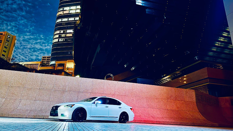 LSのTOKYO・夜ドライブ・撮影会・オフ会・LEXUSに関するカスタム事例の投稿画像2枚目