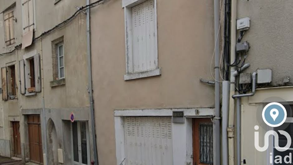 Vente maison 5 pièces 120 m² à Saint-Junien (87200), 70 000 €