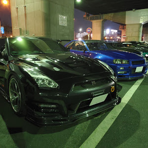 NISSAN GT-R