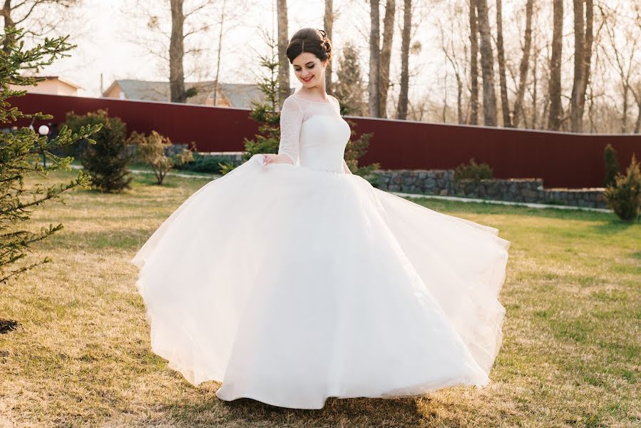 Fotografo di matrimoni Yuliya Krasovskaya (krasovska). Foto del 4 giugno 2018