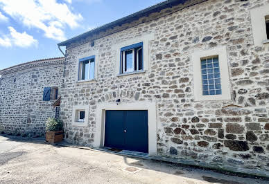 Maison avec terrasse 1