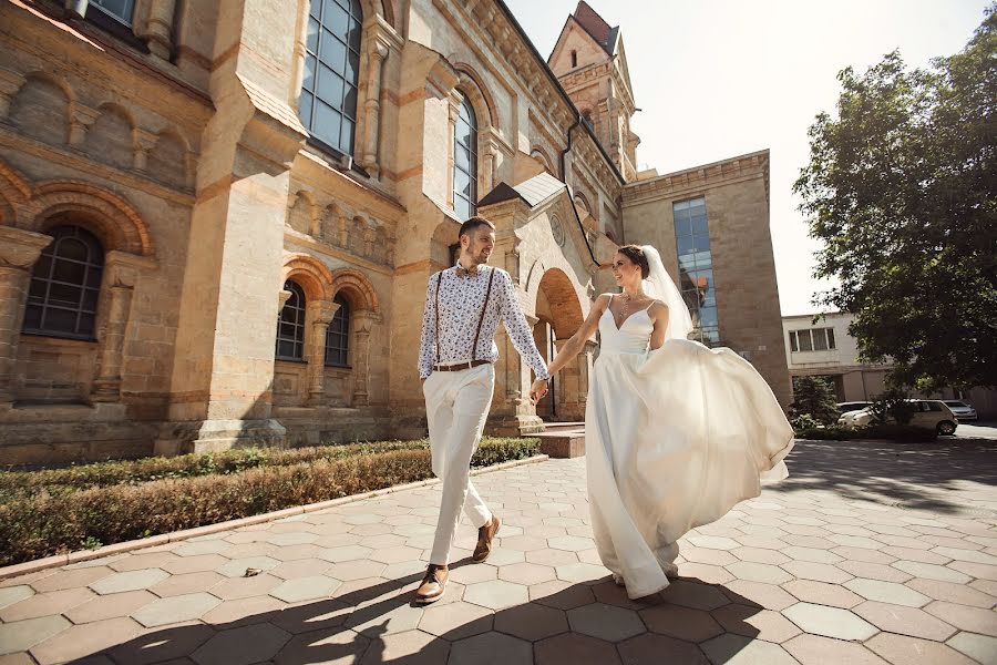 Fotógrafo de casamento Dmitriy Romanov (dmitriyromanov). Foto de 11 de novembro 2019